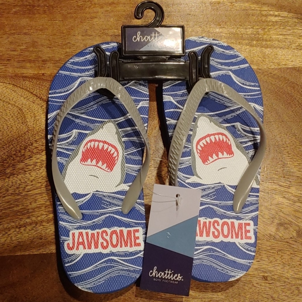 NWT 2/$10 Jawesome Flip Flips